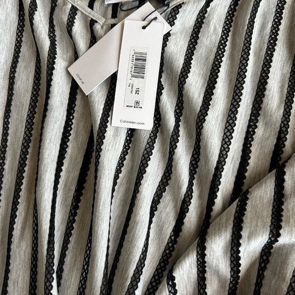 🌺Calvin Klein Coverup - Picture 3 of 5